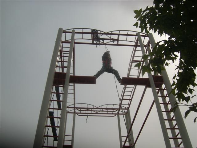 高空断桥
